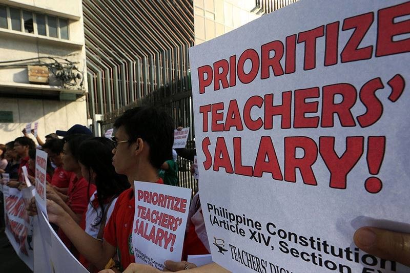 Teacher groups call for salary increase during unity walk