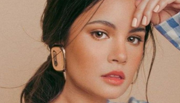 Leila kakaiba ang style ng pagsusulat ng kanta