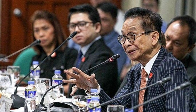 Panelo unfazed, insists there is no mass transport crisis