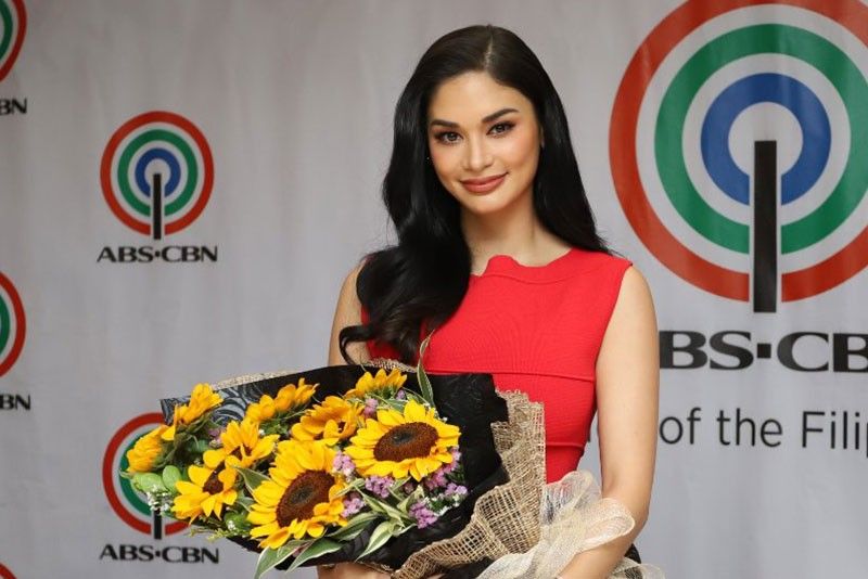 Pia Wurtzbach launched as fiction book author