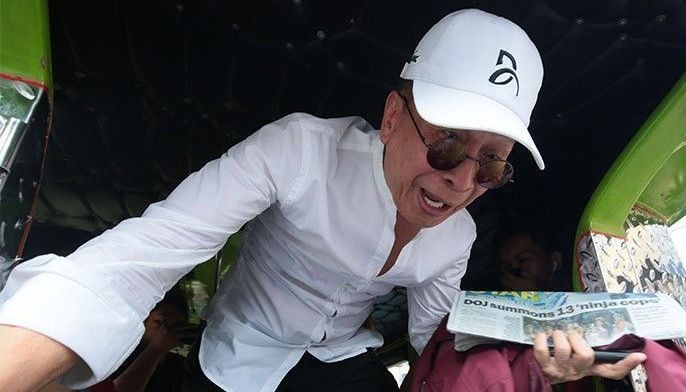 Panelo's &lsquo;commute challenge&rsquo; disturbs fellow passengers