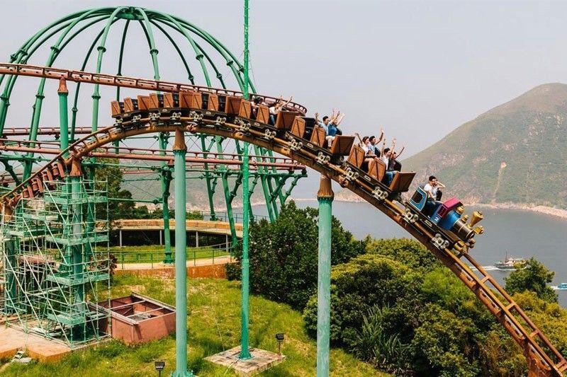 Rides sa amusement park bumagsak: 6 sugatan