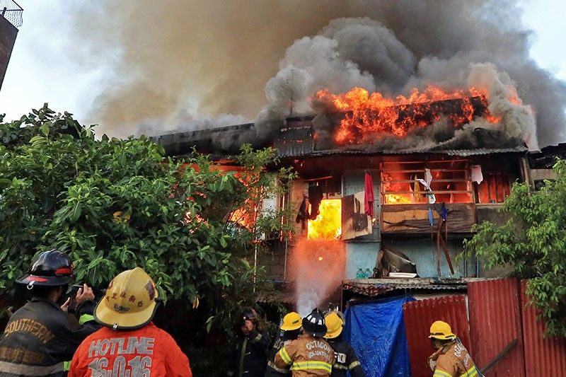 Paco fire leaves 20 families homeless