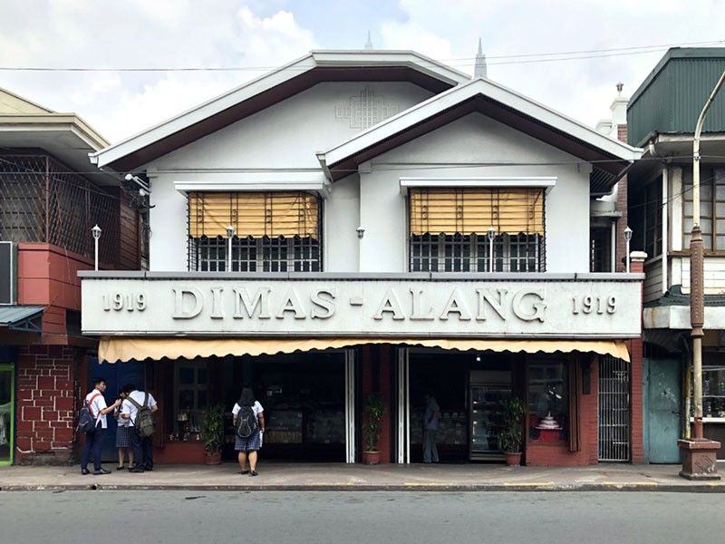 After 100 years of pan de sal, Panaderia Dimas-Alang stands strong