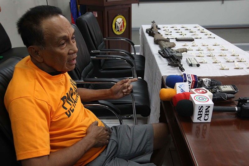Ex-mayor timbog sa mga armas at bala