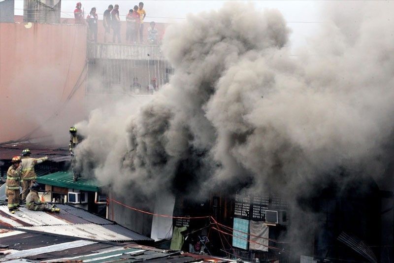 Tondo fire: Magkapatid na paslit patay
