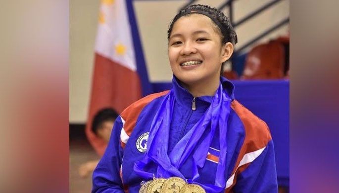Catantan tumusok ng gold sa fencing