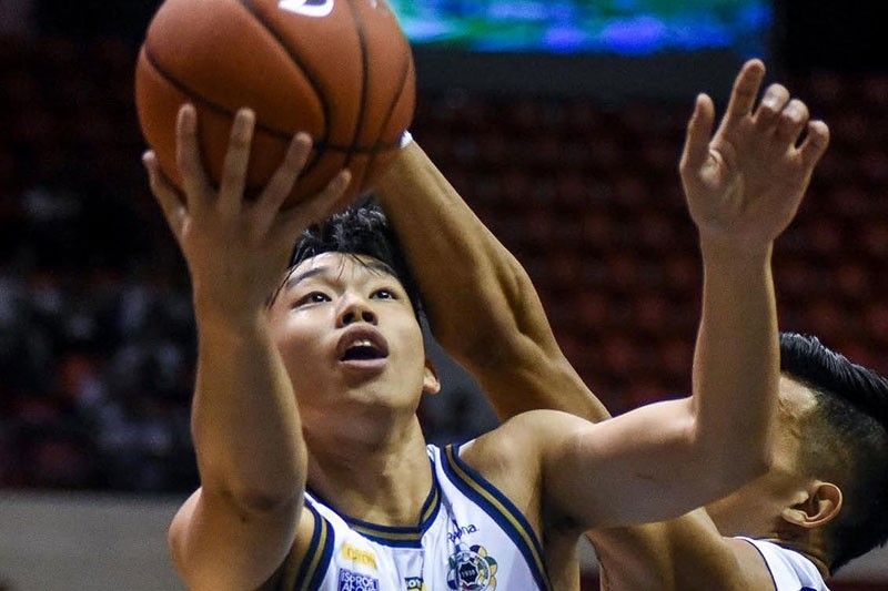 Blue Eagles lumapit sa outright finals