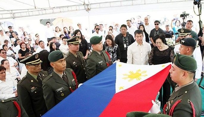 Former Senate president Pimentel laid to rest