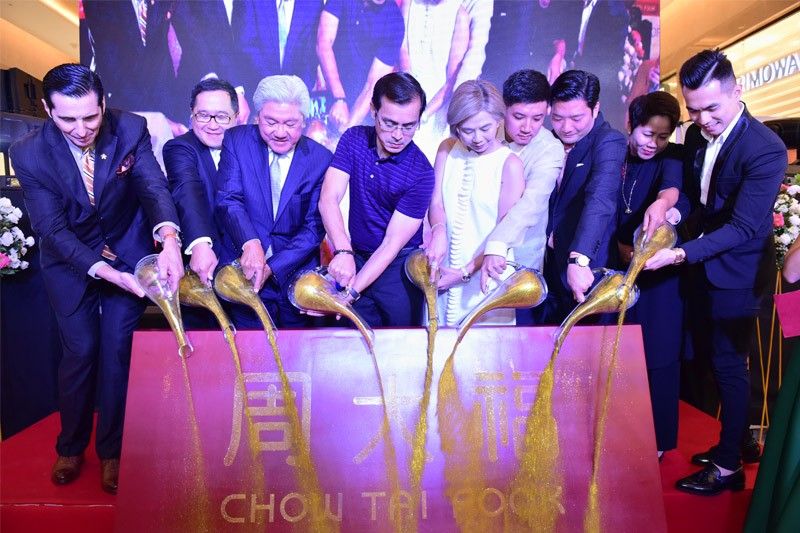 Chow Tai Fook launches first store in Manila