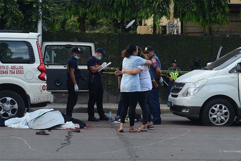 Police lapses checked in Navarroâ��s death: Vinluan axed after ambush