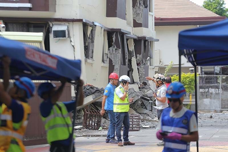 17 killed as quakes rattle Mindanao