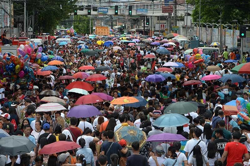 Millions pour in cemeteries to remember the dead