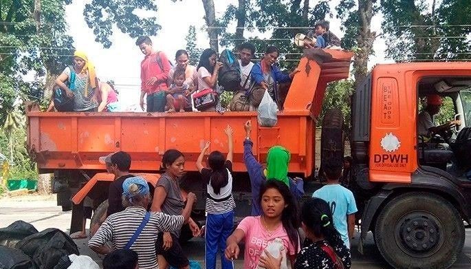 31 bakwit ng lindol nalason sa food packs