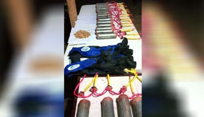 Soldiers kill 2 Egyptian suicide bombers in Sulu