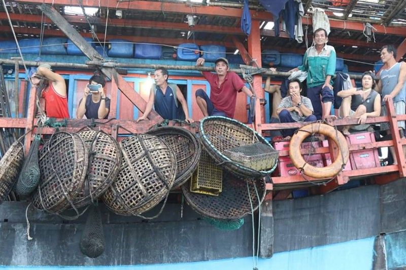 Coast Guard helps Vietnamese fishermen seeking shelter in West Philippine Sea