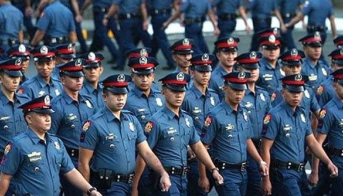 3 police officers face relief over body camera deal