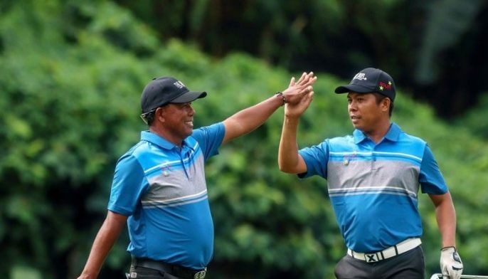 Lascu&ntilde;a gives South early lead over North