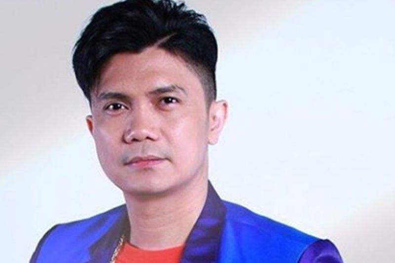 Vhong hindi nagpahuli sa good news nina Vice at Anne!