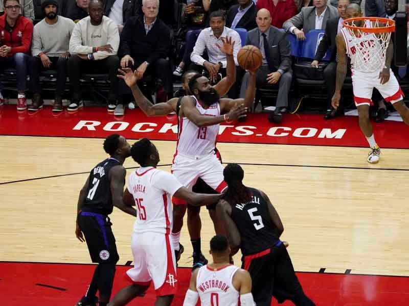 Harden erupts with 47 points as Rockets down Clippers