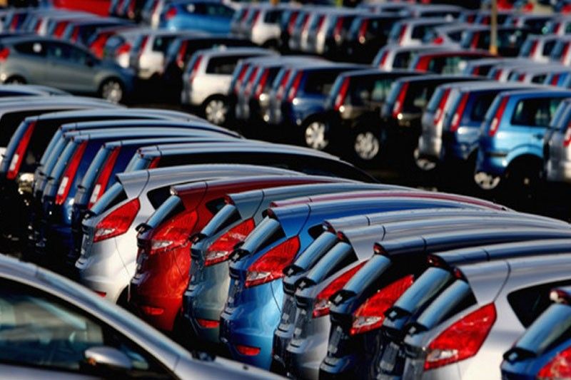 Vehicle sales zoom to year-high in October