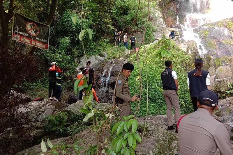 French tourist killed taking selfie at Thai waterfall