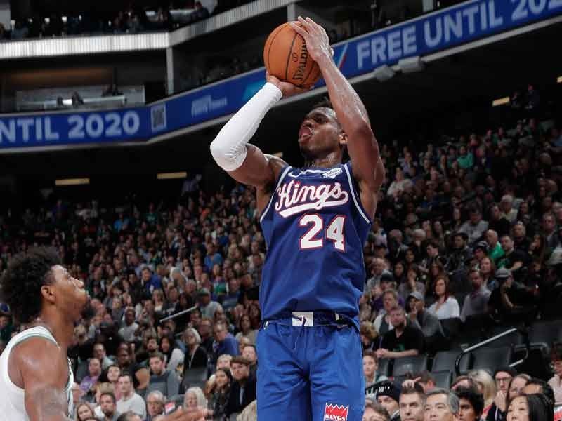 Hield hits 35 as Kings snap Boston's 10-game NBA win streak