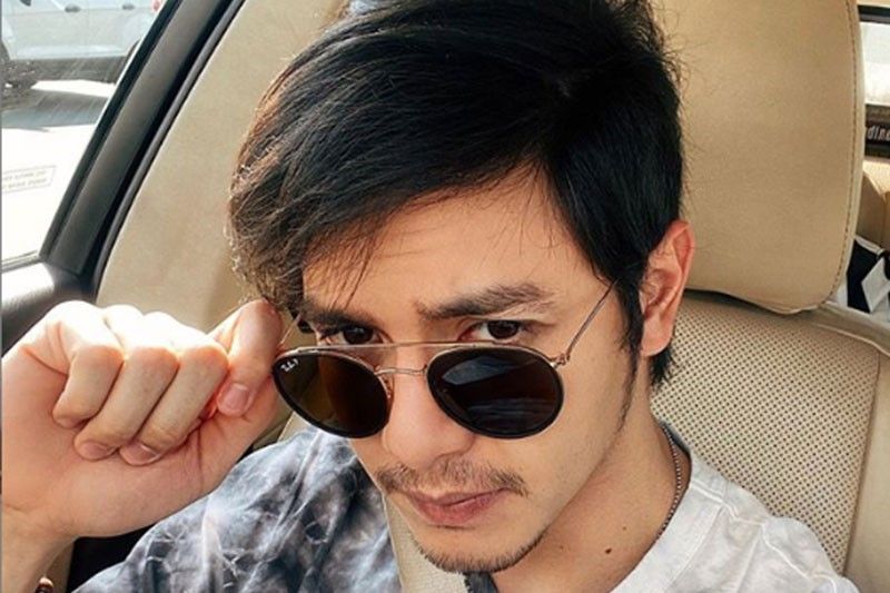 Unang Philippine actor Alden nag-pictorial parasa mag sa Middle East