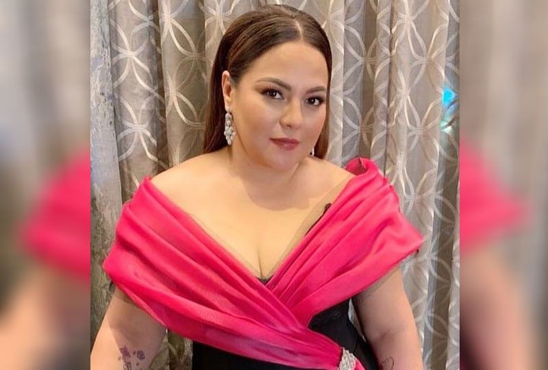 Over overweight ha?! Karla kailangan ng knee replacement?