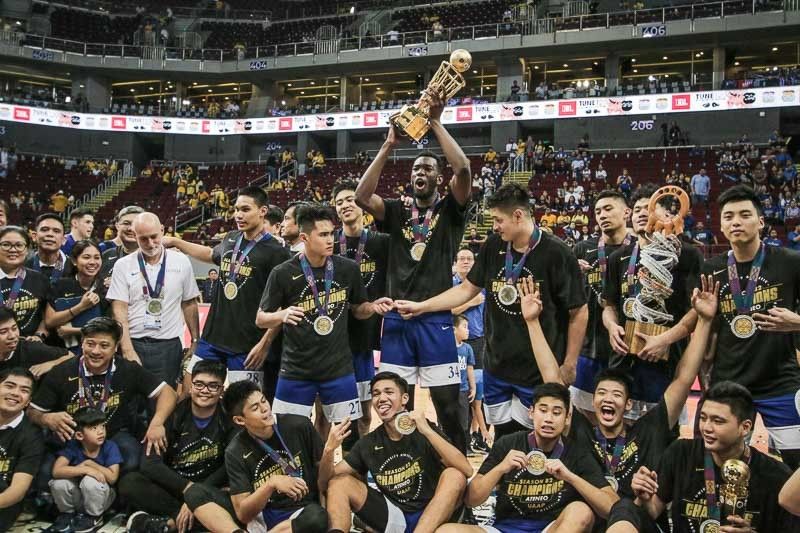 IN PHOTOS: Eagles celebrate UAAP season sweep, three-peat