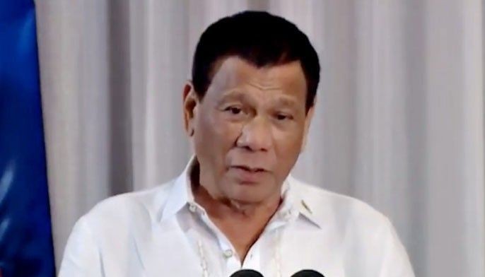 Duterte tells investors: Report corrupt execs