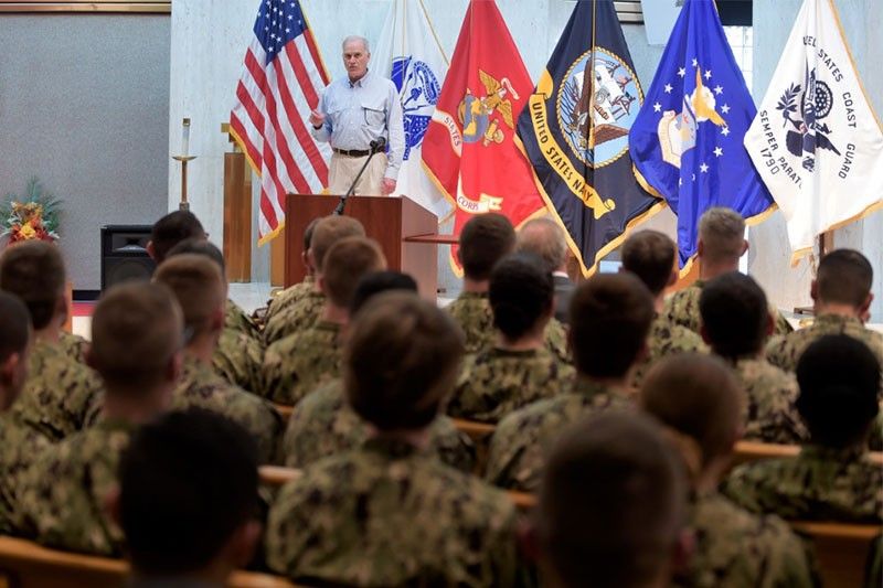 Trump fires US navy chief over handling of discipline case