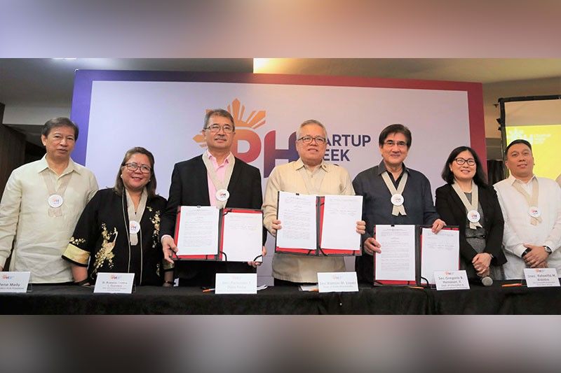 Philippine startup weekends with signing of IRR