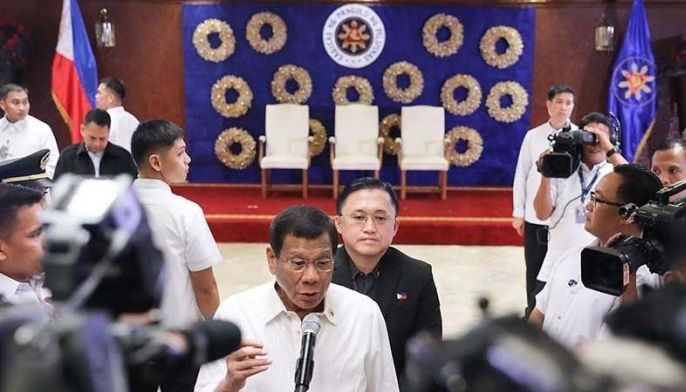 Duterte: Dumping of bodies remark only meant to scare drug lords