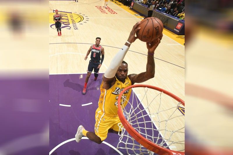 Lakers ika-10 biktima ang Wizards