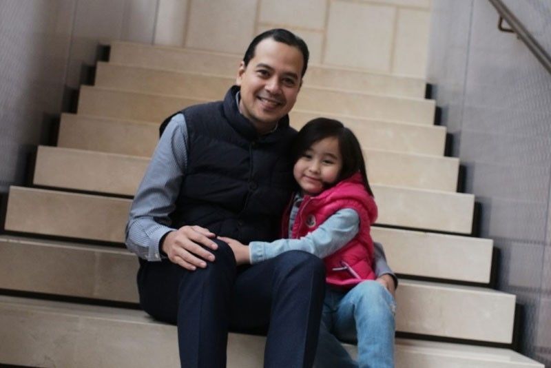 John Lloyd Cruz bonds with Scarlet Snow Belo in Japan