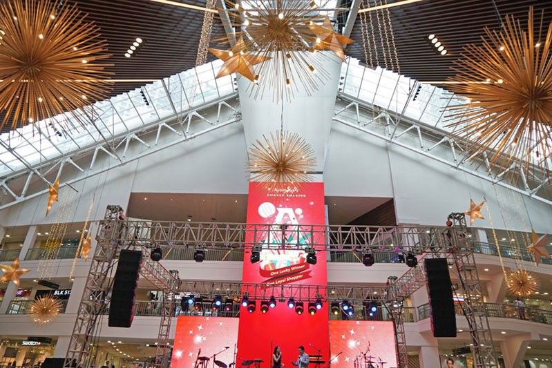 A touch of tropical, a touch of floral at new Glorietta Activity Center