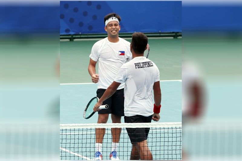Two Philippines menâ��s pairs reach semifinals