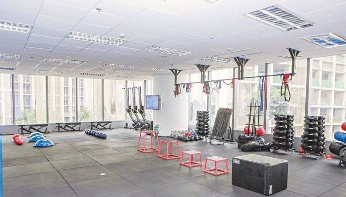 No jingle bellies: How to stay in shape during & after the holidays
