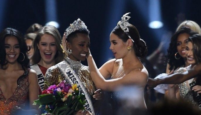 Zozibini Tunzi ng South Africa wagi sa Miss Universe 2019