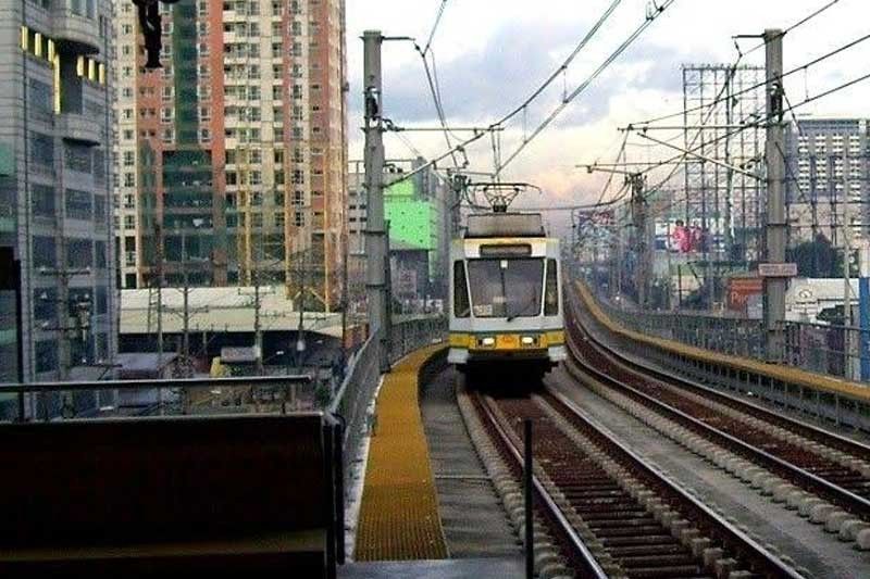 LRT-1 nagpatupad ng extended service hour