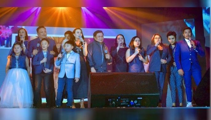Erap & Loi&rsquo;s romance retold in love songs