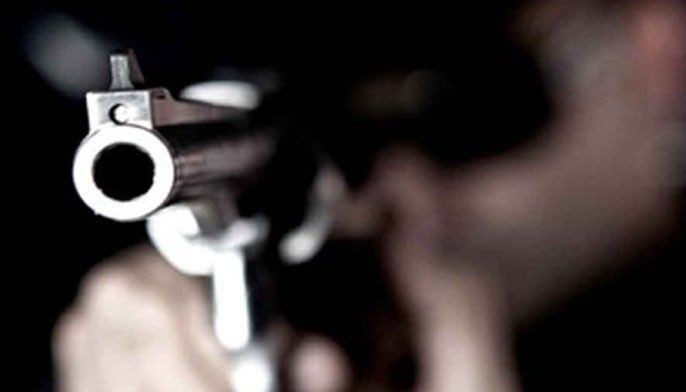 2 carjackers slain in shootout
