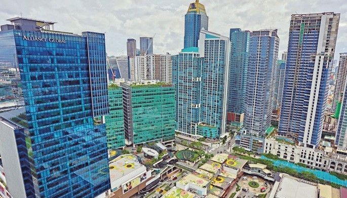 Eats all here in Uptown&rsquo;s vertical city