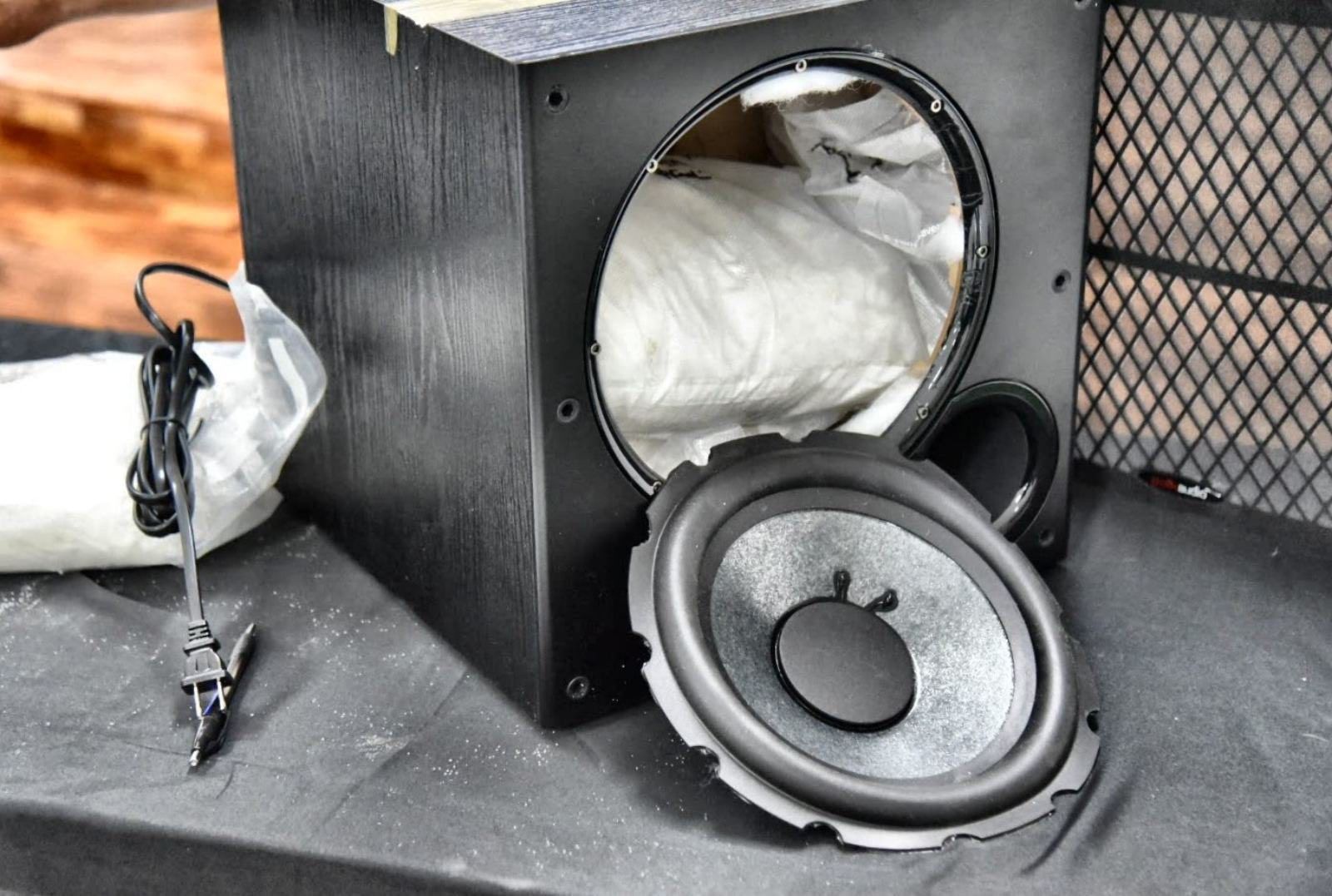 P141 milyong shabu sa loob ng speaker nasabat