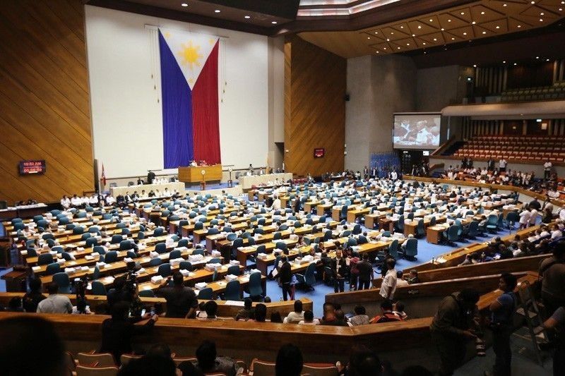 House backs resumption of peace talks