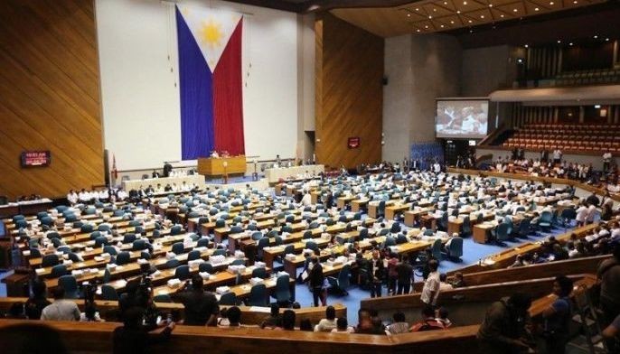 House backs resumption of peace talks