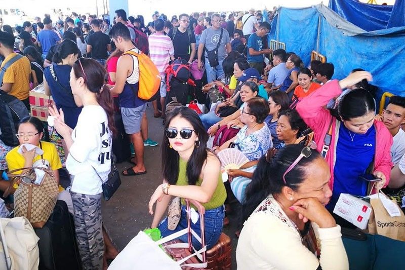 Not home for christmas due to â��ursulaâ��: 2T stranded in Central Visayas