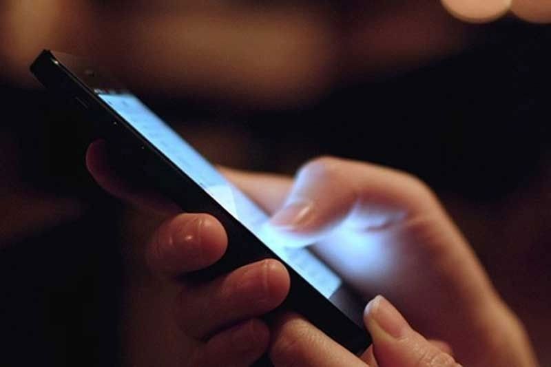 Registry sa cellphone users vs unwanted calls, texts isinulong