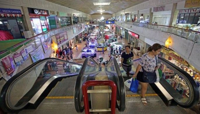 Vendors get last glimpse of iconic Manila mall